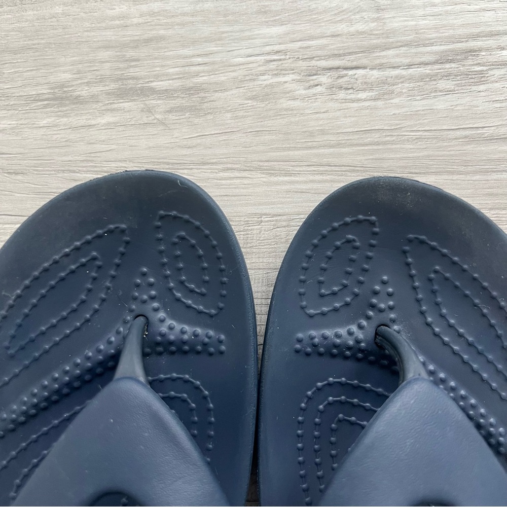 Crocs Women's Kadee II Flip Flop Sandals Navy Blue Pool Shoes Summer Sandals - Picture 10 of 12